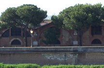 Lungarno Simonelli Museum Pisa